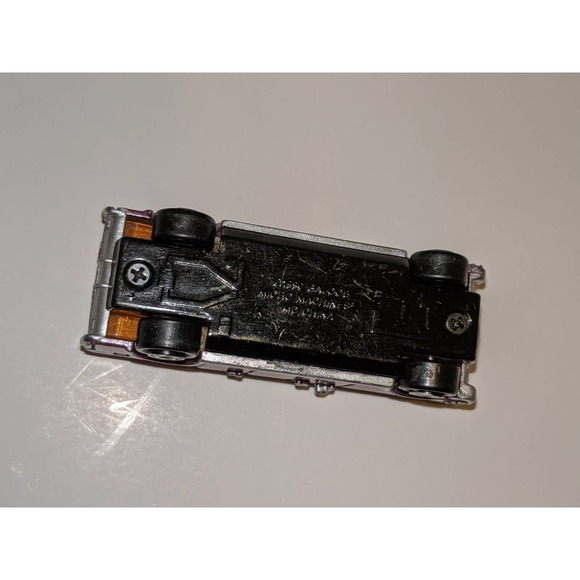 Vintage 1990 Micro Machines Lincoln '66 Limousine Super Micro Light Galoob Rare - Picture 7 of 7